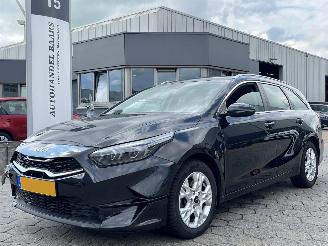 Auto incidentate Kia Ceed 1.0 T-GDi AUTOMAAT DynamicLine 2022/11