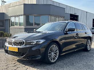 Voiture accidenté BMW 3-serie Touring 320e 2022/10