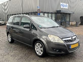 Unfallwagen Opel Zafira 1.8 Cosmo 2010/12