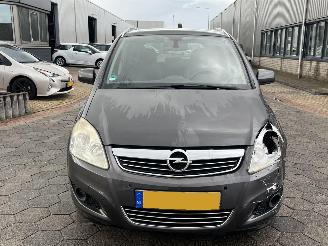 Opel Zafira 1.8 Cosmo 7 PERSOONS picture 2
