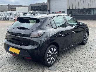 Peugeot 208 1.2 PureTech 75 Style picture 4