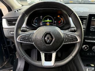 Renault Captur E-TECH HYBRID picture 18
