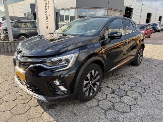Unfallwagen Renault Captur E-TECH HYBRID 2024/3