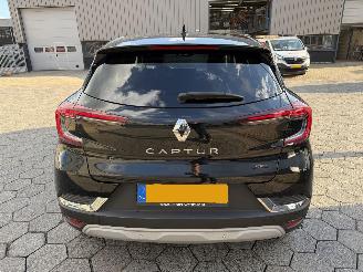 Renault Captur E-TECH HYBRID picture 5