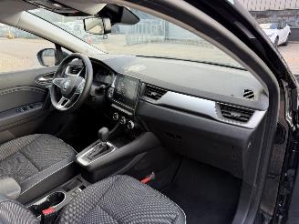 Renault Captur E-TECH HYBRID picture 16