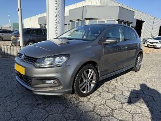 Schadeauto Volkswagen Polo 1.2 TSI R-Line Highline 2016/5