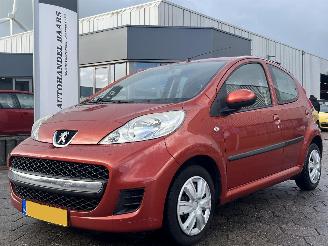 Unfallwagen Peugeot 107 1.0-12V Urban Move 2010/1