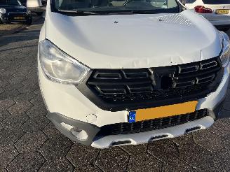 Dacia Lodgy 1.3 TCe Stepway 5p picture 10