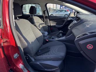 Ford Focus Wagon 1.6 TDCI Titanium nl auto picture 13