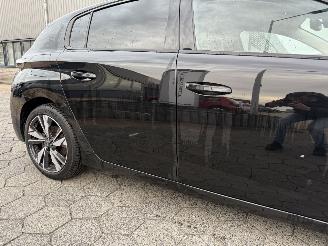 Peugeot 308 1.2 PureTech Allure picture 4