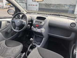 Toyota Aygo 1.0-12V Comfort picture 15