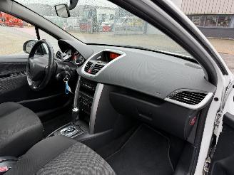 Peugeot 207 SW 1.6 VTi XS picture 14
