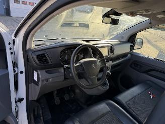 Peugeot Expert 2.0 BlueHDI 120 Long Premium picture 16