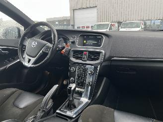 Volvo V-40 2.0 D2 R-Design Business picture 13