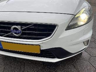 Volvo V-40 2.0 D2 R-Design Business picture 10