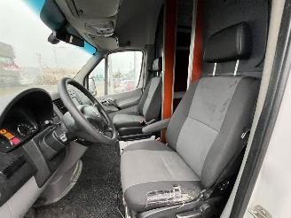 Volkswagen Crafter 32 2.0 TDI L3H2 picture 14