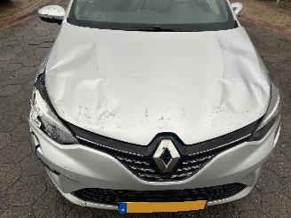 Renault Clio 1.0 TCe Initiale Paris AUTOMAAT picture 12