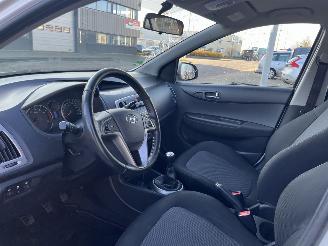 Hyundai I-20 1.2i i-Motion picture 13