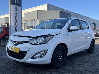 Schadeauto Hyundai I-20 1.2i i-Motion 2012/9