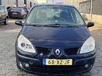 Renault Scenic 1.6-16V Business Line picture 2