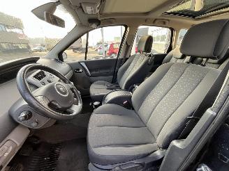 Renault Scenic 1.6-16V Business Line picture 15