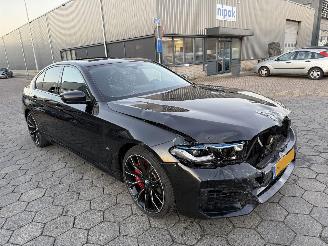 BMW 5-serie 545e M xDrive High Executive picture 3