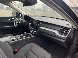Volvo Xc-60 2.0 B4 Momentum Advantage AUTOMAAT picture 12