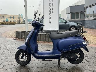 dommages scooters Overige  Vom Fenice 2014/3