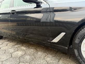 BMW 5-serie 520i High Executive picture 4