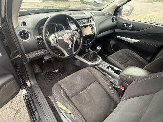 Nissan Navara 2.3 dCi 4X4 King Cab picture 14