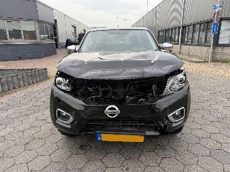 Nissan Navara 2.3 dCi 4X4 King Cab picture 2