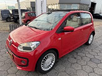 skadebil auto Volkswagen Up! 1.0 move up! BlueMotion 2014/6