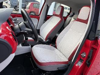 Volkswagen Up! 1.0 move up! BlueMotion picture 9