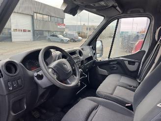 Renault Master T35 2.3 dCi L3H3 picture 15