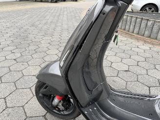 Vespa  Sprint 4T Sport picture 4