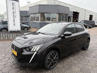 uszkodzony samochody osobowe Peugeot e-208 EV GT 350 50 kWh 2023/6