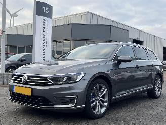 Schadeauto Volkswagen Passat Variant 1.4 TSI GTE Highline 2015/12