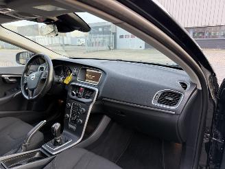 Volvo V-40 1.6 D2 R-Design picture 16