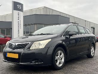 Schadeauto Toyota Avensis Wagon 1.6 VVTi Comfort 2009/9
