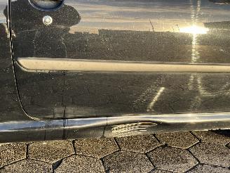 Peugeot 107 1.0-12V XR picture 9