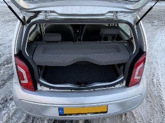 Volkswagen Up! 1.0 move up! BlueMotion picture 11
