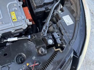 Renault Captur 1.6 E-Tech Hybrid 145 Zen picture 10