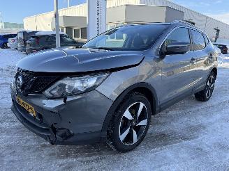krockskadad bil auto Nissan Qashqai 1.2 N-Connecta 2017/1