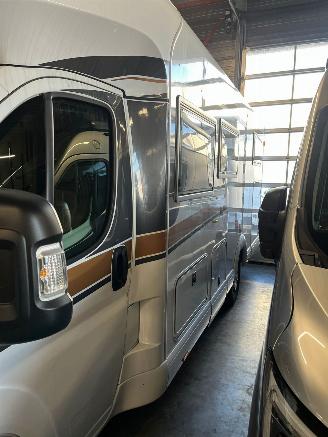 Carthago  2.2 Malibu AUTOMAAT 132KW picture 4