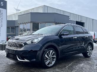 krockskadad bil auto Kia Niro 1.6 GDi Hybrid ExecutiveLine 2017/1