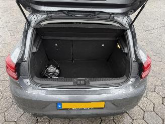 Renault Clio TCe 90 Evolution picture 10