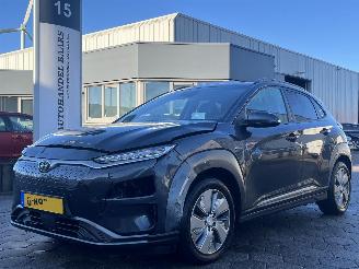 Schadeauto Hyundai Kona EV Premium 64 kWh 2019/12