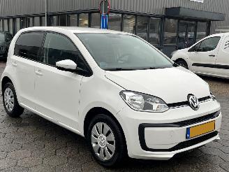 Volkswagen Up! 1.0 BMT up! beats picture 3
