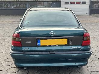 Opel Astra 1.6i Edition picture 5
