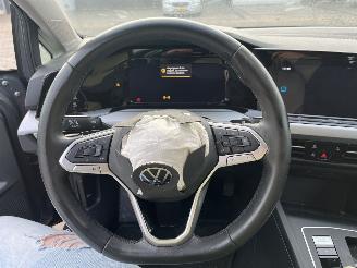 Volkswagen Golf 1.0 eTSI Life Business picture 18